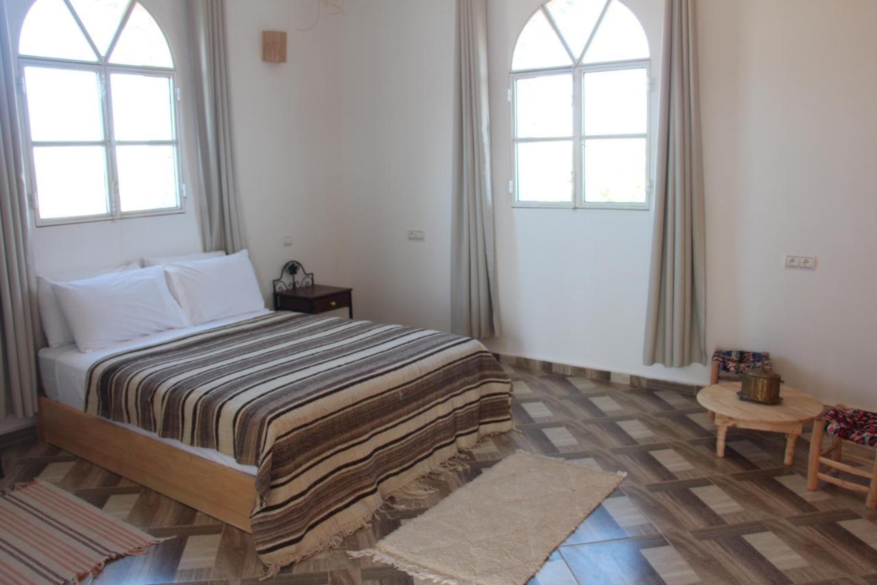 Bed and Breakfast Les Jardins Fleuris Эс-Сувейра Экстерьер фото