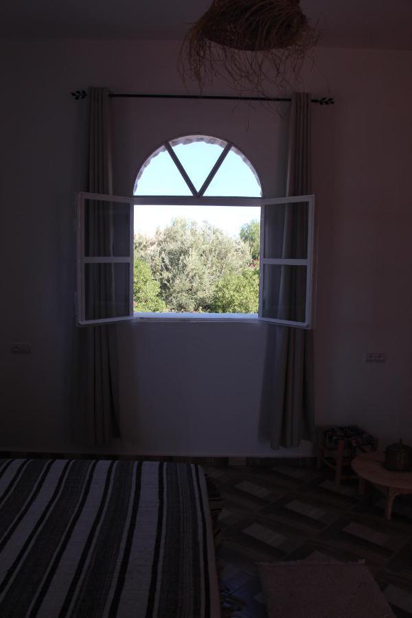 Bed and Breakfast Les Jardins Fleuris Эс-Сувейра Экстерьер фото
