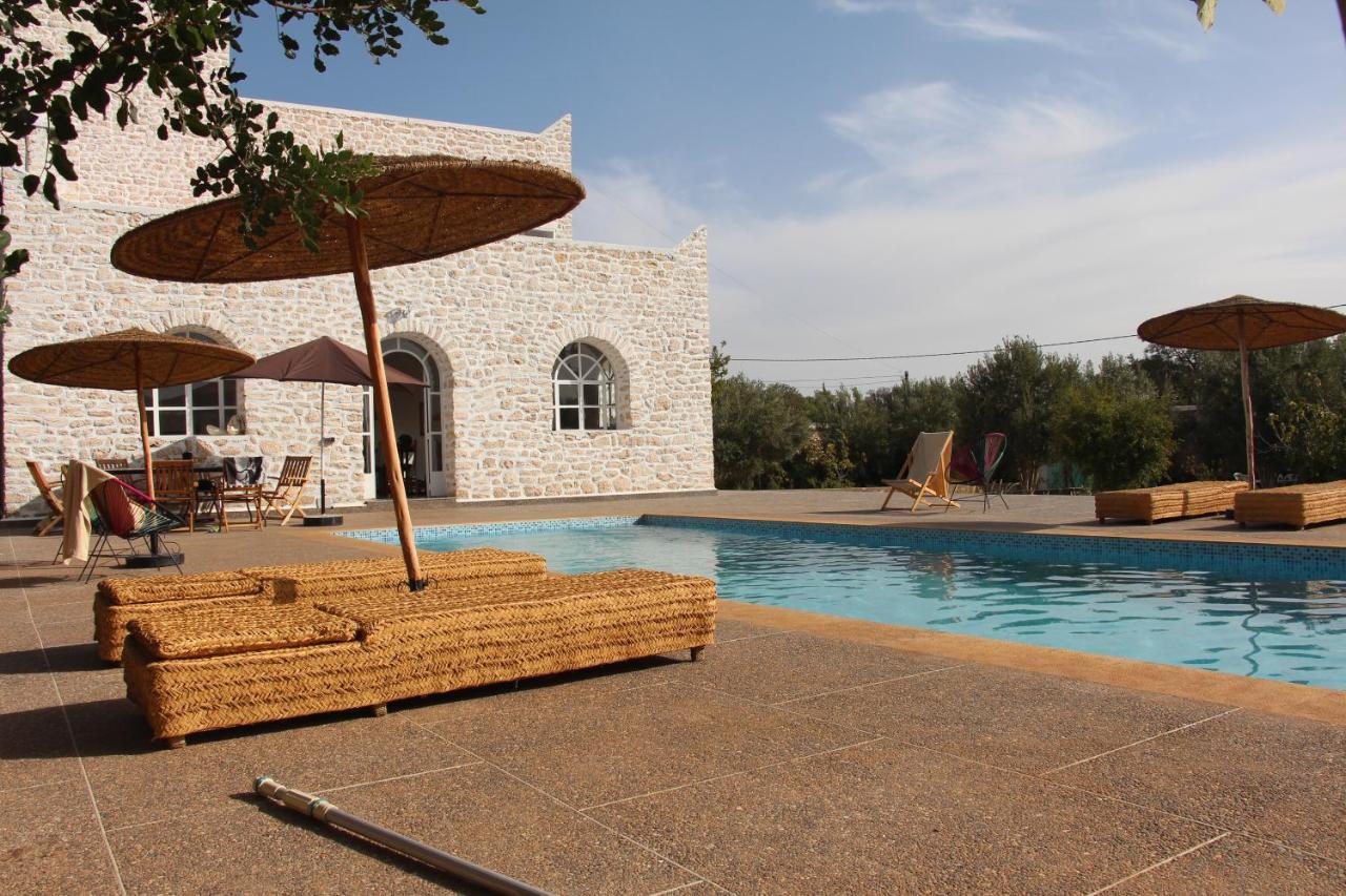 Bed and Breakfast Les Jardins Fleuris Эс-Сувейра Экстерьер фото